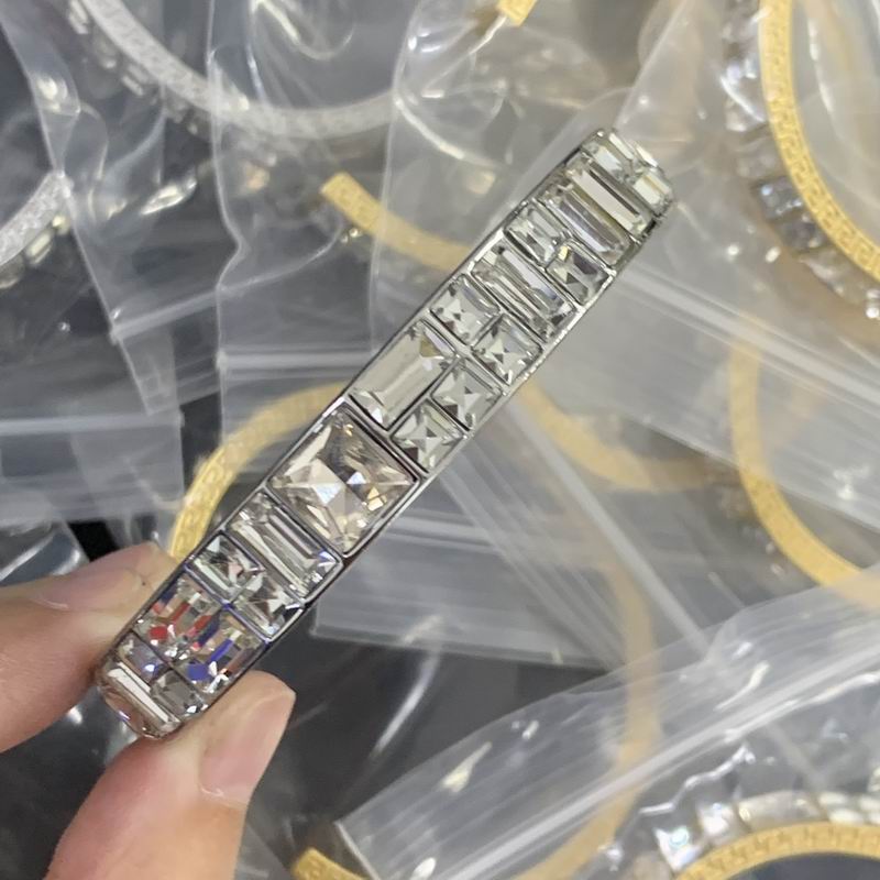 Versace bracelet 06lyx94